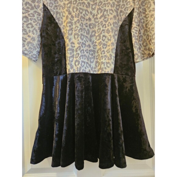 Size Medium Top New with Tags Sparkly - Picture 10 of 10